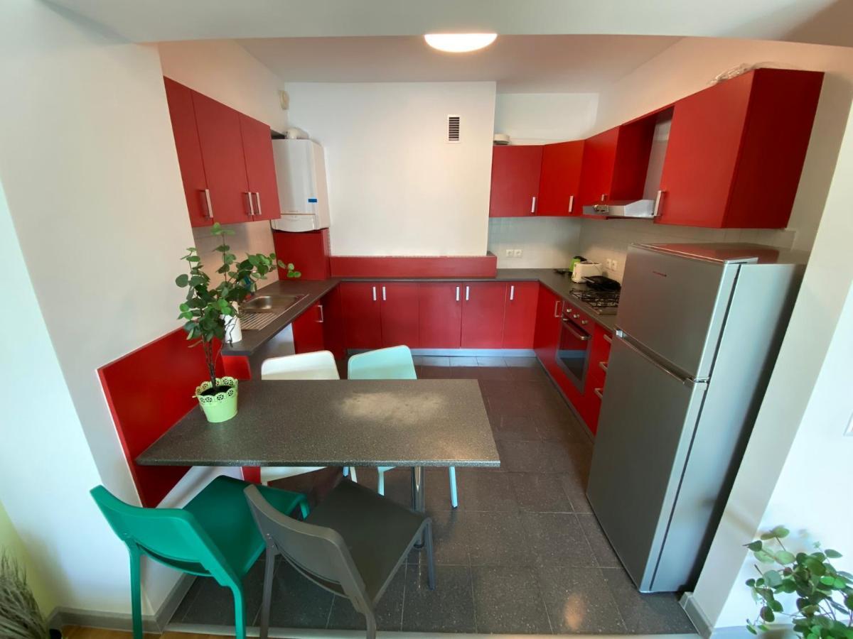 Green Apartment 214 With Private Parking Bucareste Exterior foto